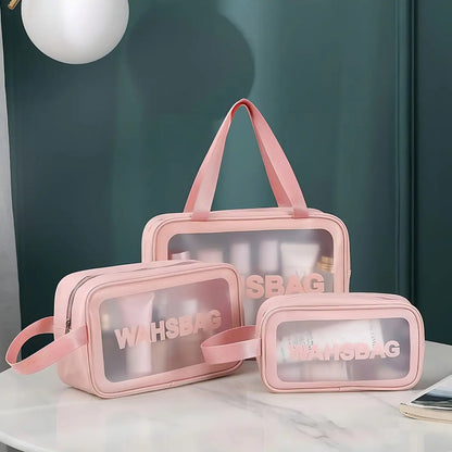 Set x3 Washbag rosa – vista de frente y lateral mostrando contenido transparente