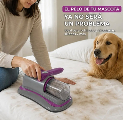 Parte inferior de la aspiradora mostrando la luz UV encendida