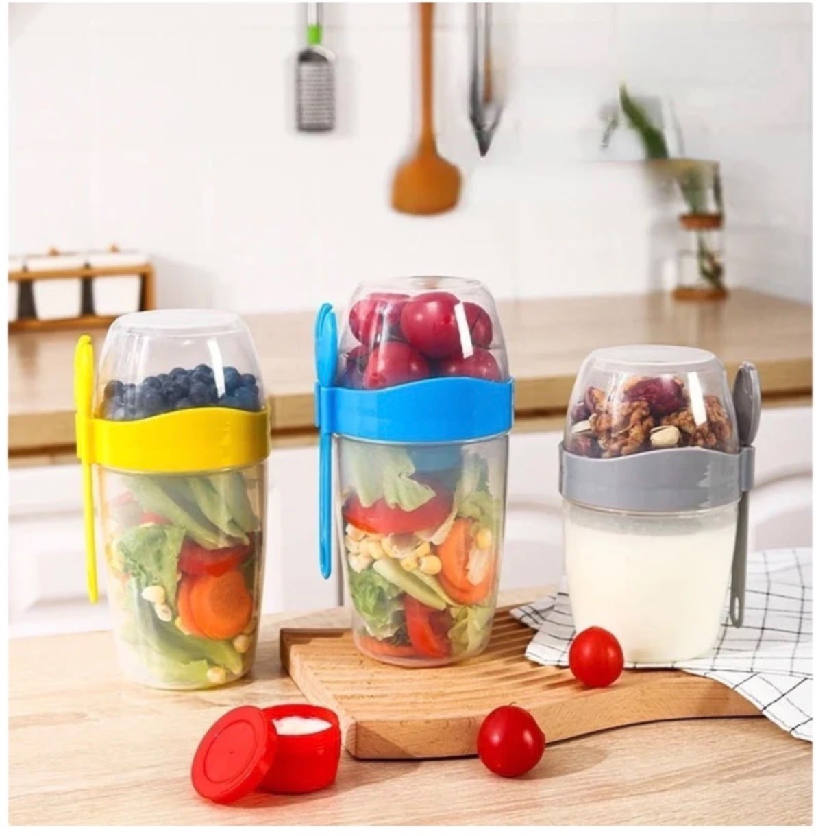 Componentes del vaso: compartimentos, tapa, potecito y spork